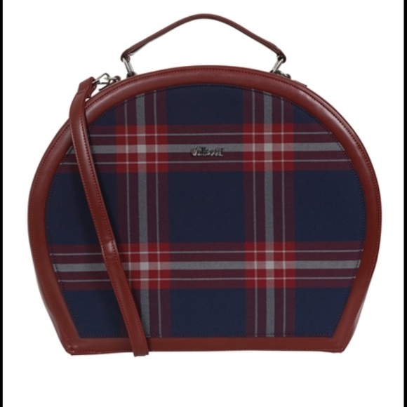 Collectif Handbags - Vintage Travel Bag by Collectif